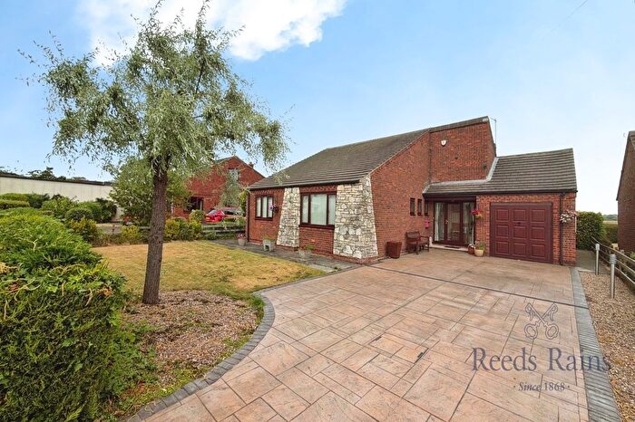 3 Bedroom Bungalow For Sale In Doncaster Road, Whitley, Goole, North Yorkshire, DN14