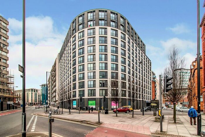 2 Bedroom Apartment To Rent In Piccadilly Place, Manchester, Greater Manchester, M1