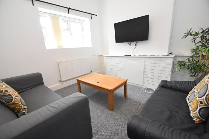 4 Bedroom House To Rent In Flora Street, Cathays, Cardiff, CF24