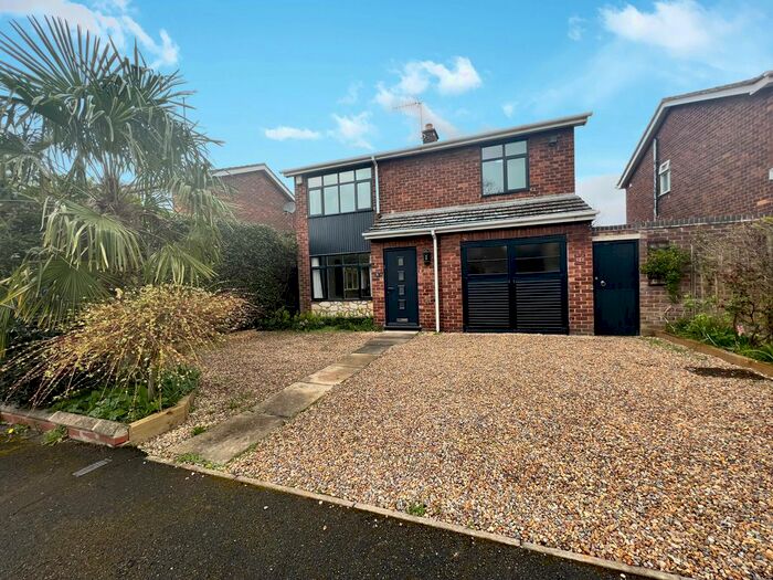 4 Bedroom Detached House To Rent In Clifton Place, York, North Yorkshire, YO30