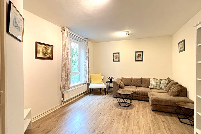 1 Bedroom Flat To Rent In Felmersham Close, London, SW4