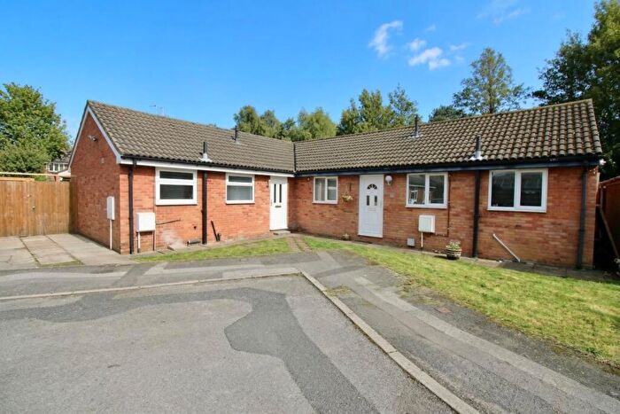2 Bedroom Semi-Detached Bungalow To Rent In Warren Drive, Leicester, Leicestershire, LE4