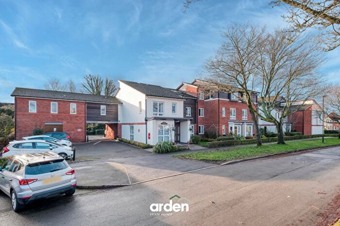 1 Bedroom Flat For Sale In St. Nicolas Gardens, Awdry Court, B38