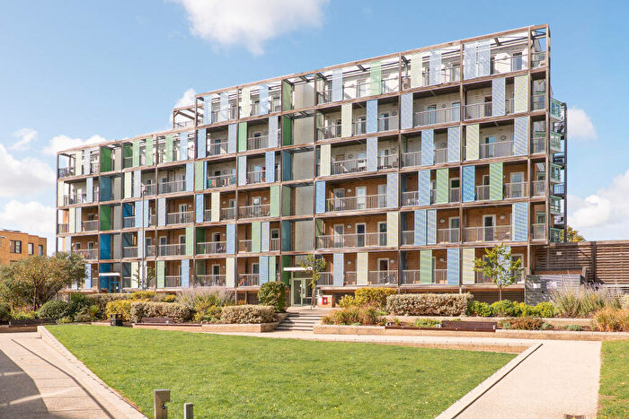 2 Bedroom Flat To Rent In Warren Close, Cambridge, CB2