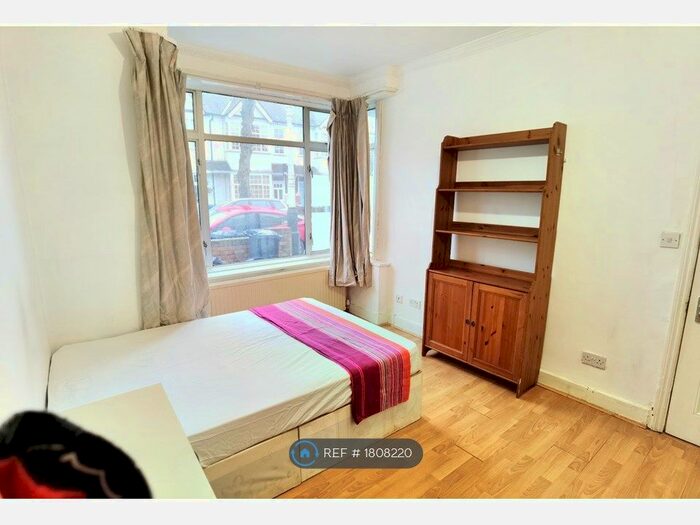 4 Bedroom Terraced House To Rent In Derwent Road, London, W5
