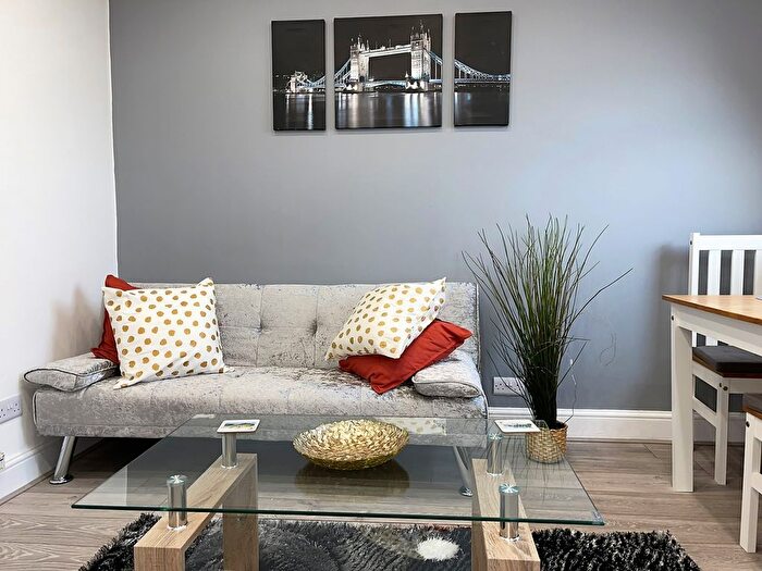 1 Bedroom Flat To Rent In Old Kent Road, SE1