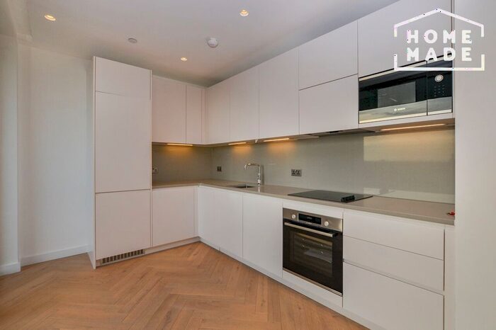 3 Bedroom Flat To Rent In Middle Yard, Dudden Hill Lane, London, NW10