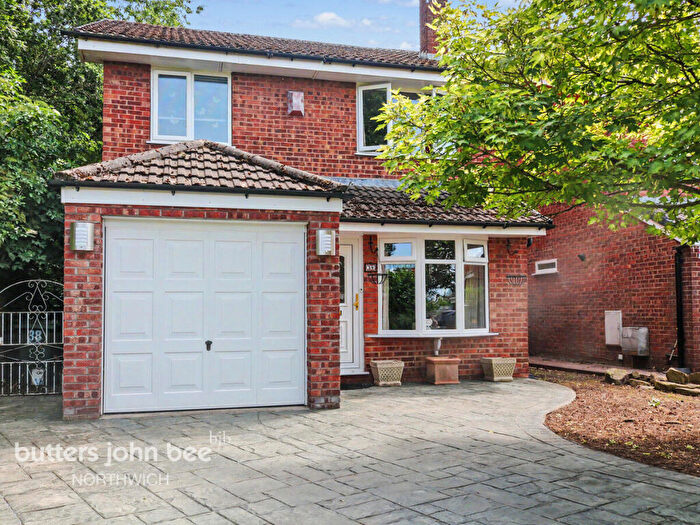 3 Bedroom Detached House For Sale In The Woodlands, Northwich, CW9
