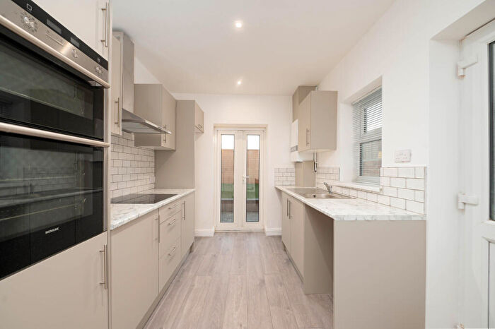 3 Bedroom Terraced House To Rent In College Street, Cleethorpes, DN35