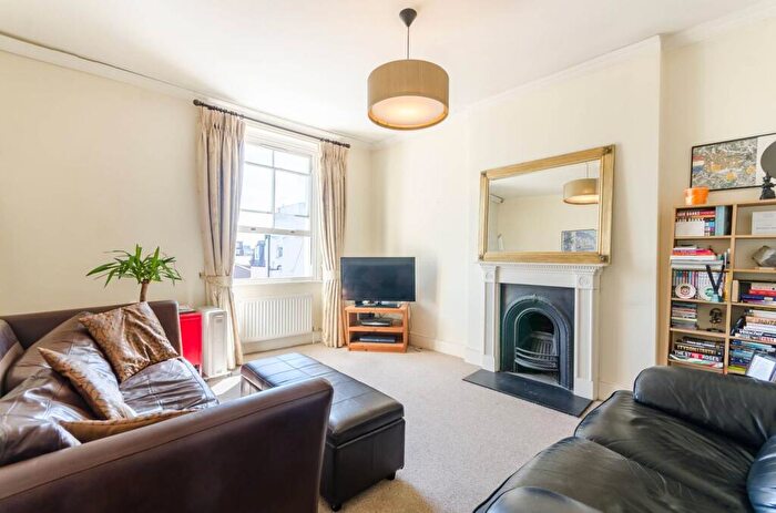 1 Bedroom Flat To Rent In Roman Way, Barnsbury, London, N7
