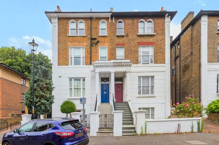 4 Bedroom Semi-Detached House To Rent In Glenton Road, London, SE13