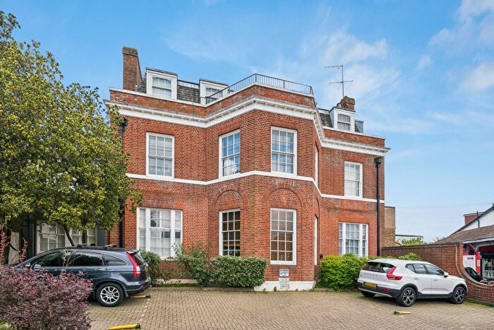 2 Bedroom Flat For Sale In Harvey Court, Upper Richmond Road West, London, SW14