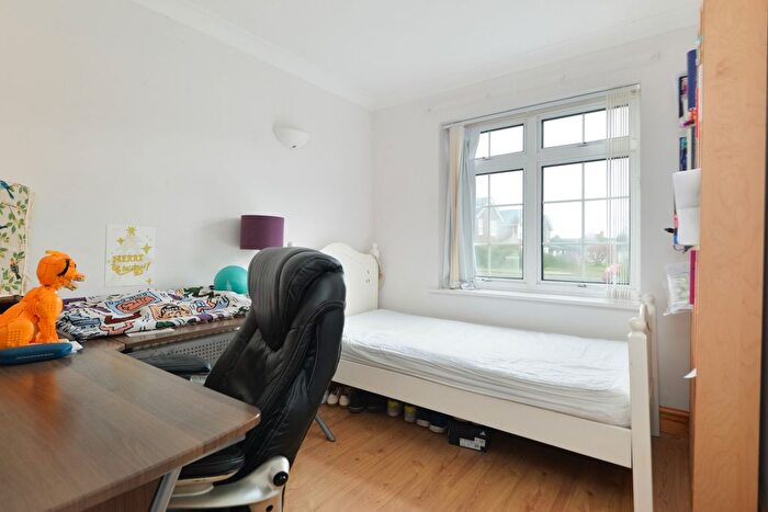 5 Bedroom Detached House For Sale In Harkness Drive, Canterbury, CT2