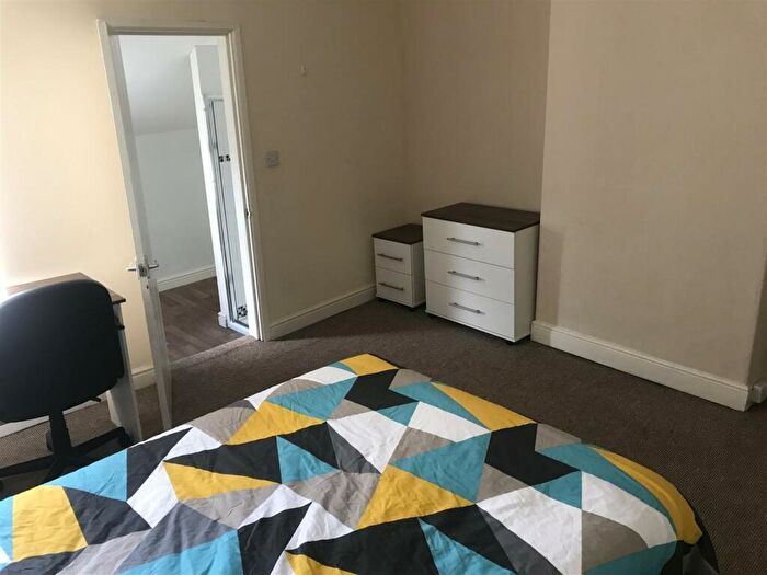 4 Bedroom Terraced House To Rent In South Parade - Four Bedrooms & Three Bathrooms! /, LN1