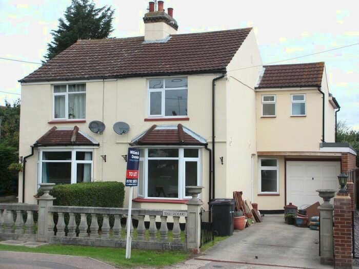 3 Bedroom Semi-Detached House To Rent In The Rosary, SS4
