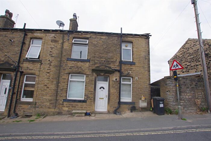 3 Bedroom Terraced House To Rent In Rochdale Road, Greetland, Halifax, HX4