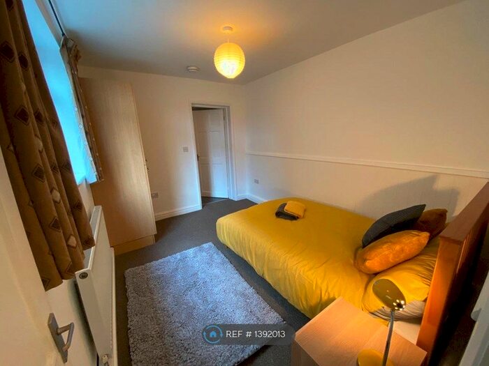 1 Bedroom Flat To Rent In Somerset Street, Hull, HU3