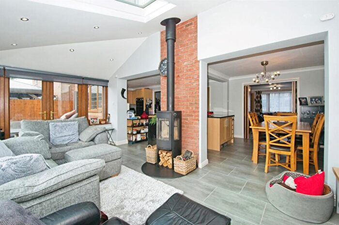 4 Bedroom Detached House For Sale In Bryn Melys, Bridgend, CF31