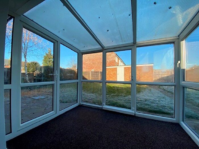 3 Bedroom Detached Bungalow For Sale In Ingram Avenue, Aylesbury, HP21
