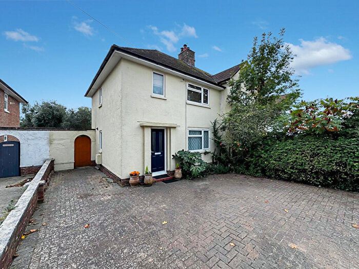 2 Bedroom End Of Terrace House For Sale In Williams Road, Shoreham-by-Sea, BN43
