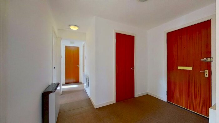 2 Bedroom Flat To Rent In Camphill Avenue, Glasgow, G41