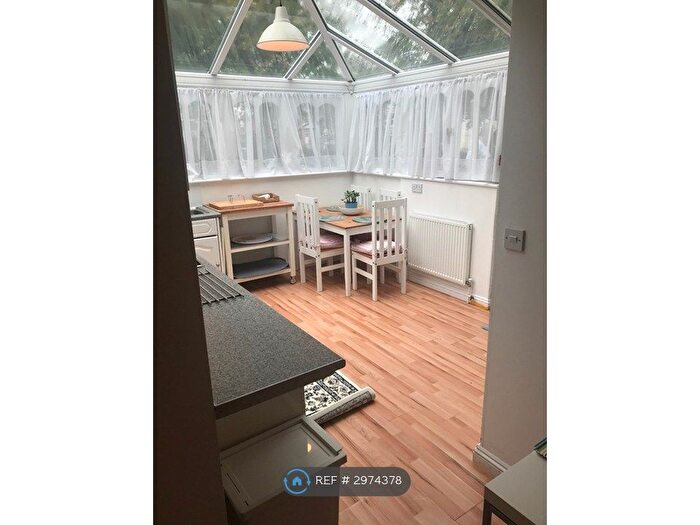 2 Bedroom Flat To Rent In Granville Road, Leicester, LE1