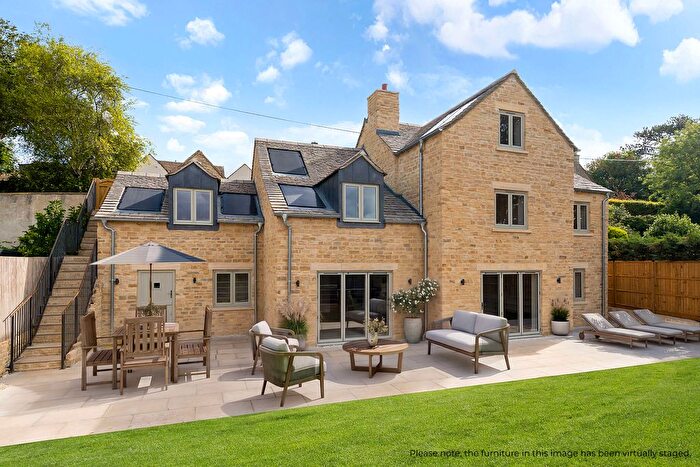 4 Bedroom Detached House For Sale In Box Lane, Stroud, GL6