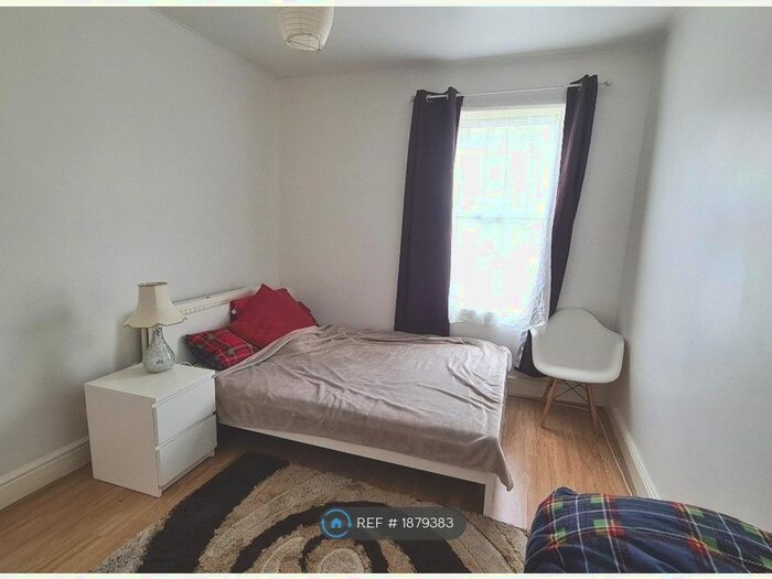 2 Bedroom Flat To Rent In Easton, Avon, BS5