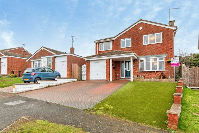 4 Bedroom Detached House For Sale In Grange Road, Wellingborough, NN9