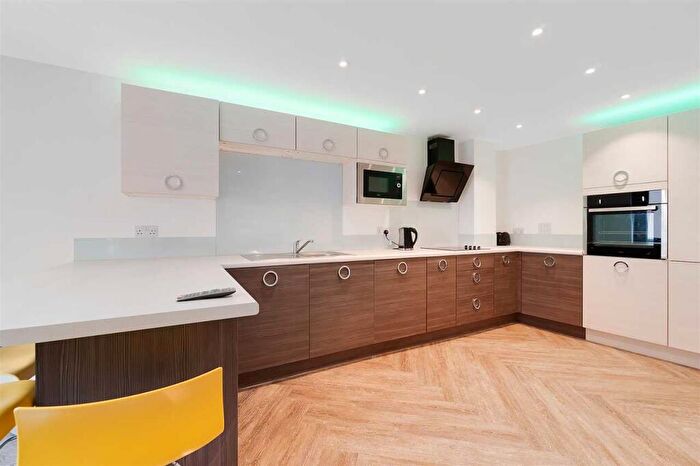 4 Bedroom Maisonette To Rent In Bedford Apartments, Amity Place, Plymouth, PL4