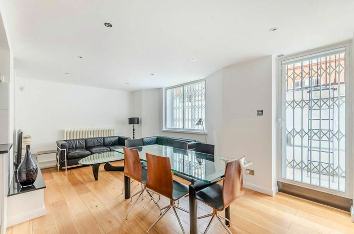 3 Bedroom Flat To Rent In Upper Montagu Street, Marylebone, London, W1H