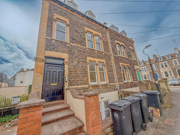 1 Bedroom Apartment To Rent In Oakfield Grove, Clifton, Bristol, BS8