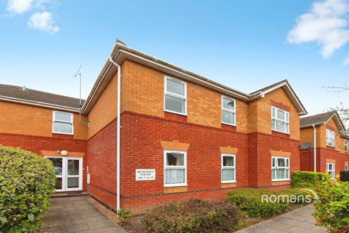 2 Bedroom Flat To Rent In Redgrave Court, Star Lane, Aldershot, GU12