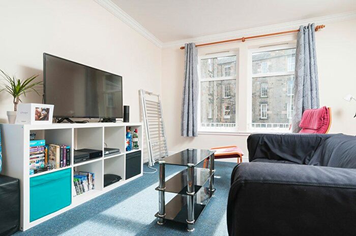 3 Bedroom Flat To Rent In L – Lauriston Gardens, Edinburgh, EH3