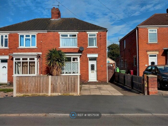 3 Bedroom Semi-Detached House To Rent In Burn Road, Scunthorpe, DN15