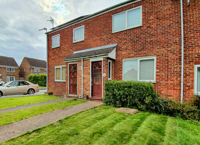 2 Bedroom Terraced House To Rent In Pettis Road, PE27