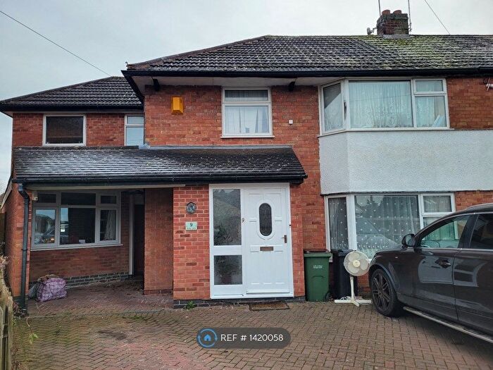4 Bedroom Semi-Detached House To Rent In Drury Lane, Leicester, LE2