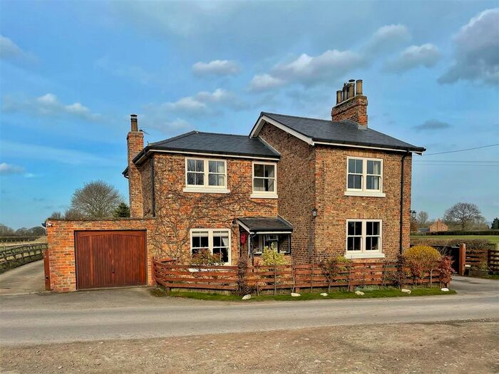 3 Bedroom Detached House For Sale In The Green, Maunby, Thirsk, YO7