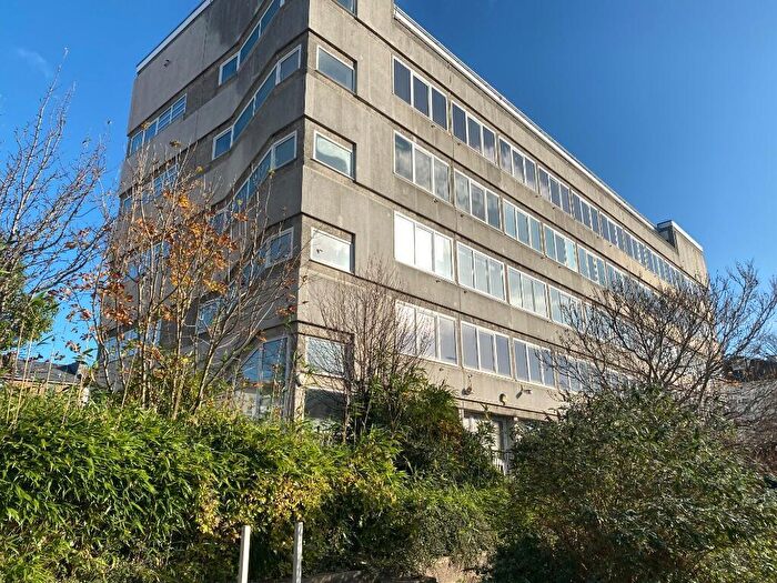 1 Bedroom Flat To Rent In Upperton Road, Eastbourne, East Sussex, BN21