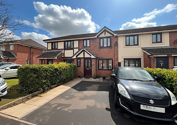 3 Bedroom Mews For Sale In St Michaels Gardens, Whitefield, M45