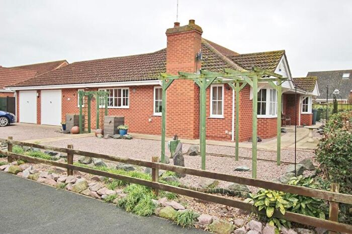 4 Bedroom Bungalow For Sale In Milfoil Lane, Cowbit, Spalding, PE12