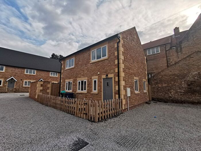 3 Bedroom Detached House For Sale In Manor Mews, Mansfield Woodhouse, NG19