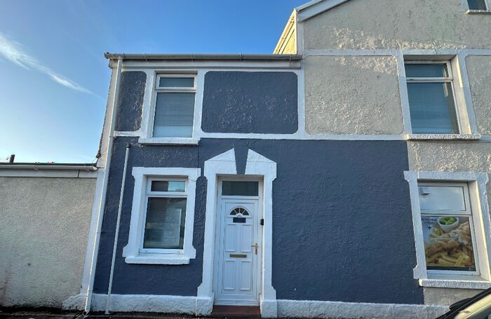 2 Bedroom Flat To Rent In Argyle Street, Swansea, SA1