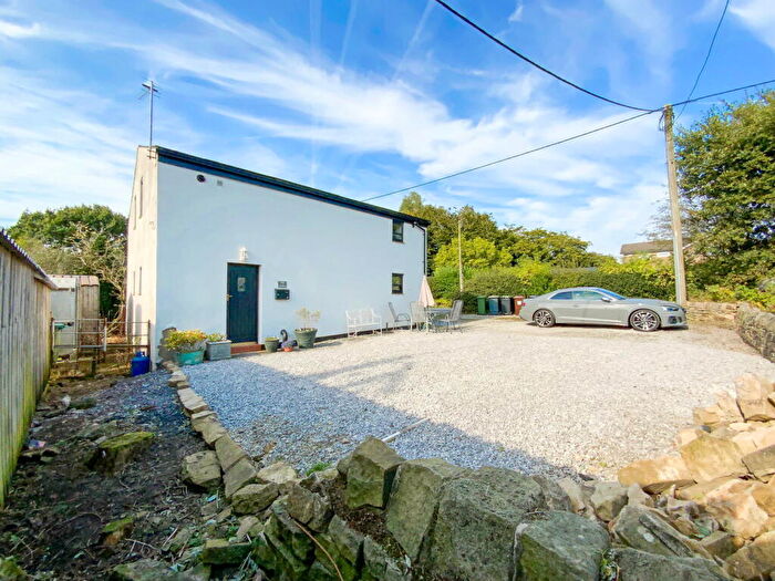 2 Bedroom Barn Conversion For Sale In Woodseats Lane, Charlesworth, SK13