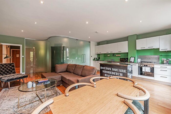 2 Bedroom Apartment To Rent In Hoxton Square, London, N1