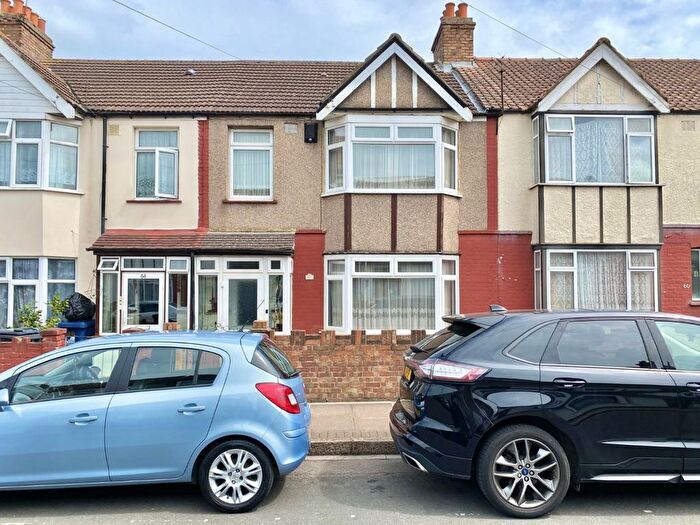 4 Bedroom Terraced House To Rent In Lancaster Road, Southall, UB1