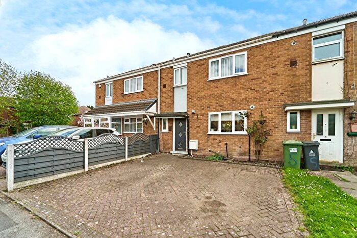 3 Bedroom Terraced House For Sale In Cherwell Drive, Walsall, West Midlands, WS8