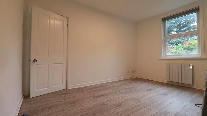 1 Bedroom Flat To Rent In South Street, Reading, RG1