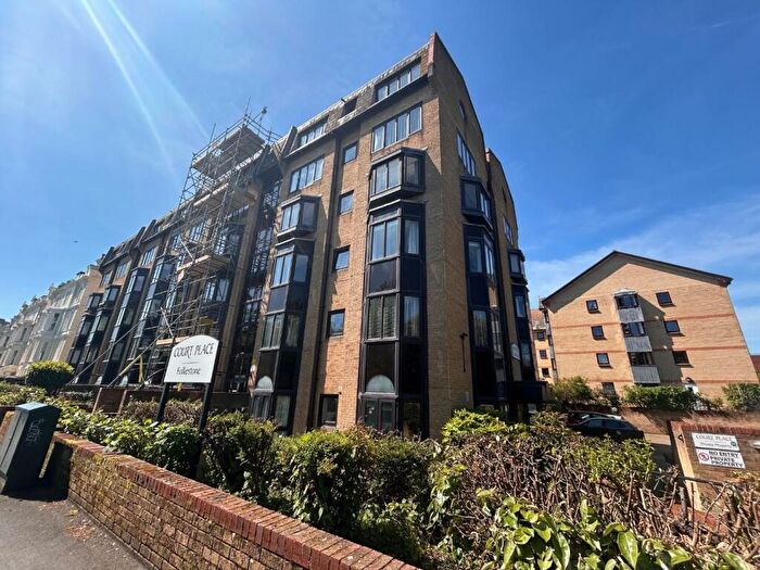 1 Bedroom Flat For Sale In Court Place, Castle Hill Avenue, Folkestone, CT20