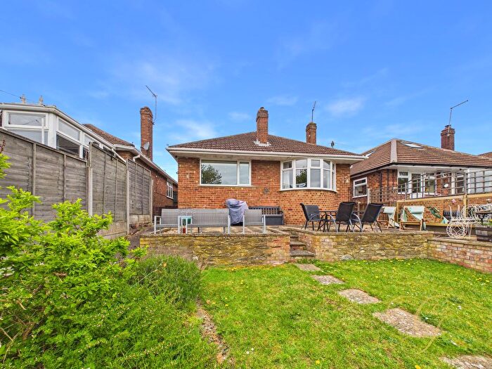 3 Bedroom Detached Bungalow For Sale In Woodside Avenue, Northampton, NN3